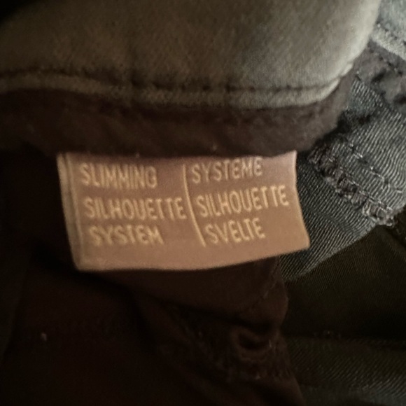 Melissa McCarthy Jeans EUC 20W black, grey distressed pencil crayon plus size - Picture 6 of 10